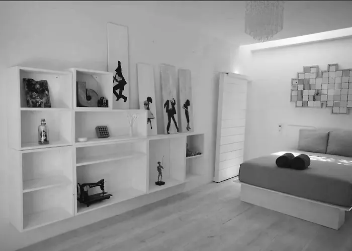 Hotel Radio *